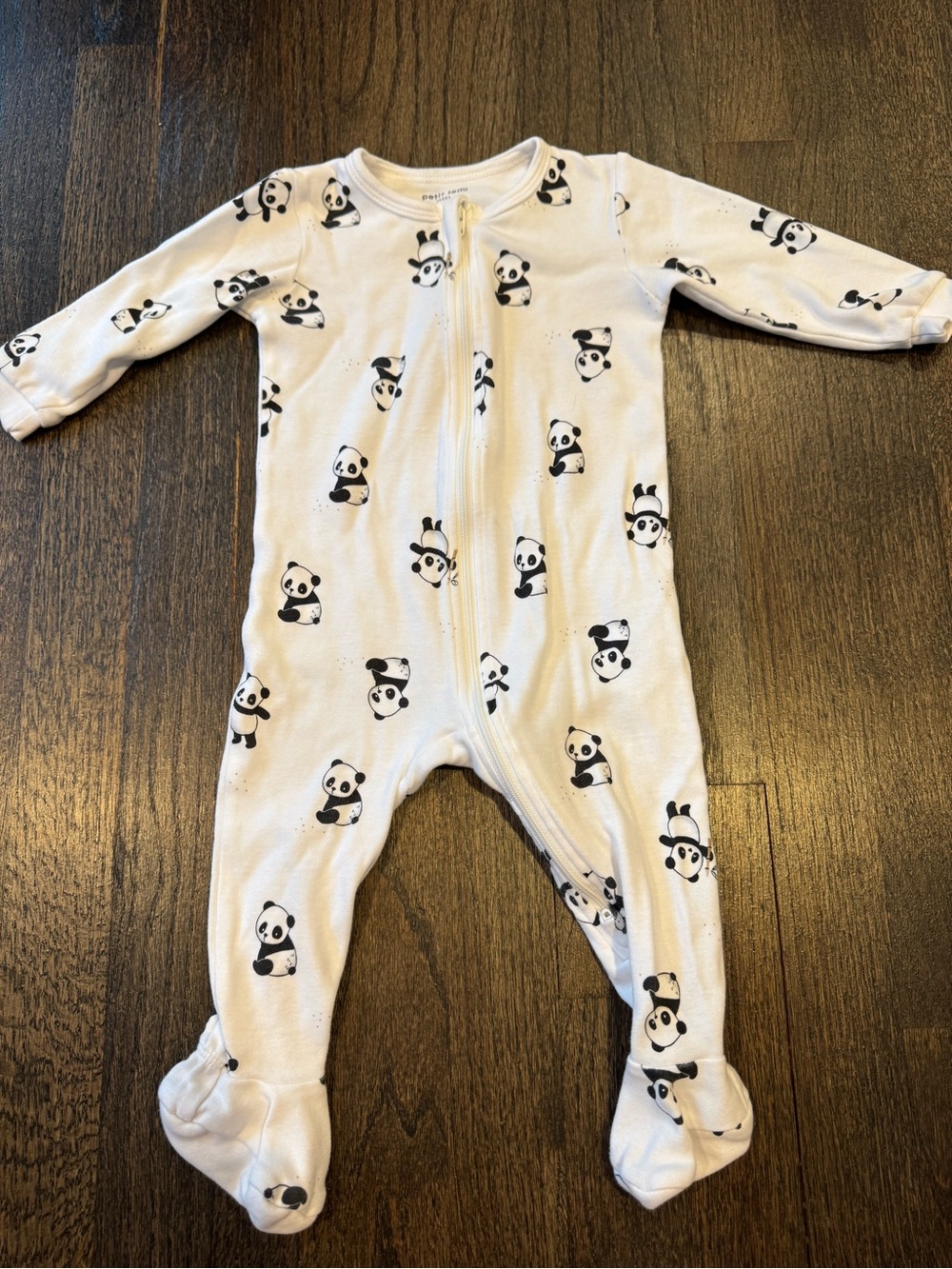 Panda two way zip footie sleeper size 6-9 months